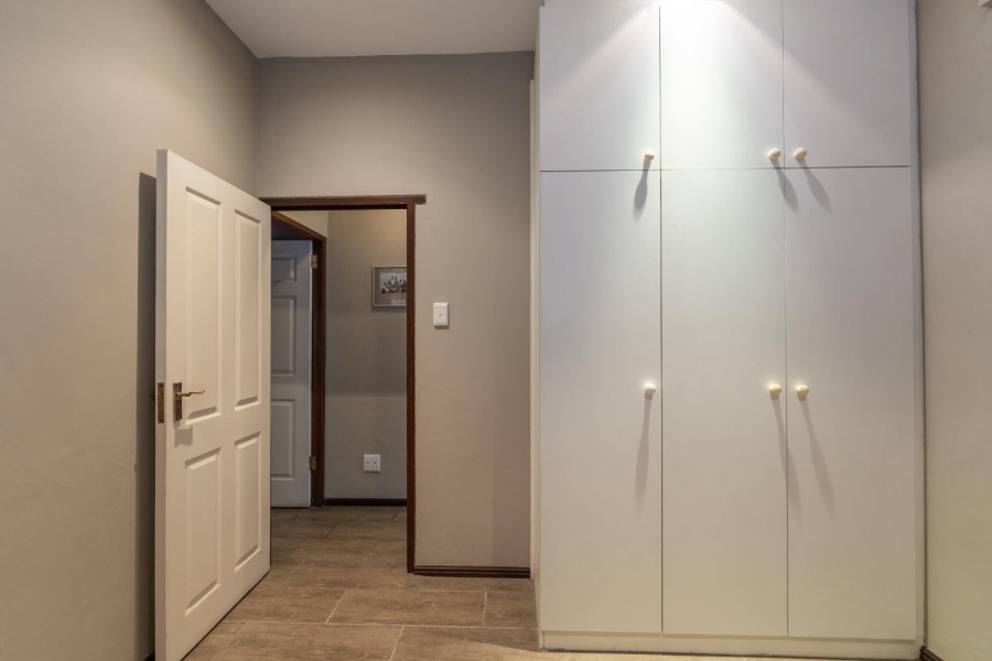 To Let 4 Bedroom Property for Rent in Franschhoek Western Cape